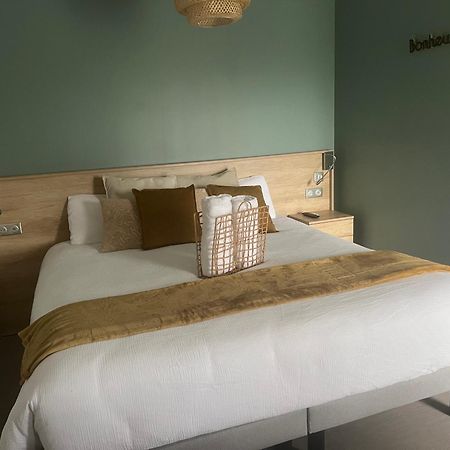 Chambre Privatisee L'Ermitage Vue Sur La Mayenne 查塔奥贡泰 外观 照片